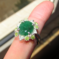 Сребърен пръстен със зелен берил/смарагд размер на камъка 5карата, 14x12мм, тегло на пръстена 8.4гр., снимка 2 - Пръстени - 45025384