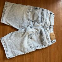 Детски дънкови къси панталони., снимка 2 - Детски къси панталони - 45437865