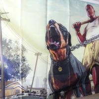 GTA знаме флаг Grand Theft Auto игра реклама куче бухалка екшън Лос Анджелис, снимка 2 - Декорация за дома - 45307341