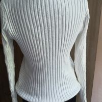 Бяла блуза , снимка 6 - Блузи с дълъг ръкав и пуловери - 45253704
