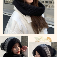 Модна дамска зимна шапка с шал удобна много пухкава/мека и приятна на допир -57% НАМАЛЕНИЕ, снимка 2 - Шапки - 45033451
