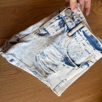 Къси скъсани дънки, снимка 4 - Къси панталони и бермуди - 45197917