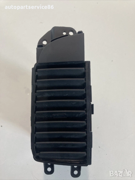 Десен страничен въздуховод за KIA Carnival 2.9 CRDi (2006–2012) 4D974-40000, снимка 1