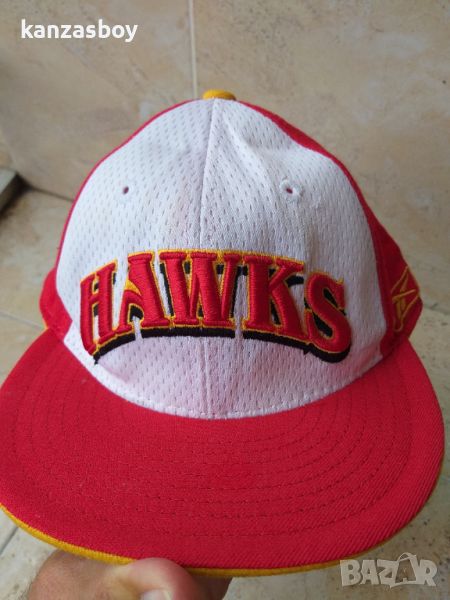 REEBOK ATLANTA HAWKS  STRETCH FIT VINTAGE CAP - страхотна колекционерска шапка , снимка 1