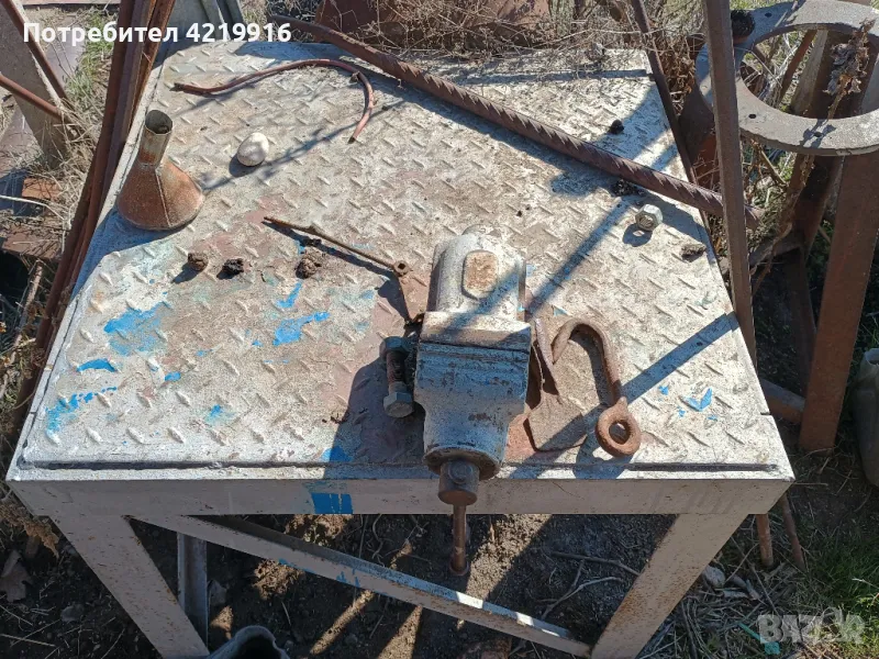 Работна маса, снимка 1