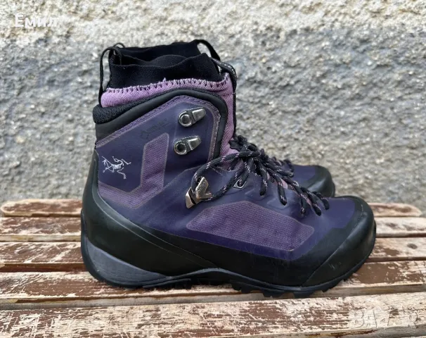 Дамски туристически обувки Arc’teryx Bora Mid GTX, Размер 38, снимка 1 - Дамски боти - 47128533