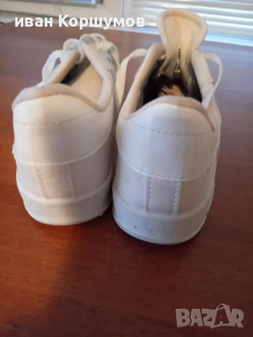 Маратонки ядидас  43 номер 10 евро, снимка 4 - Маратонки - 54048768