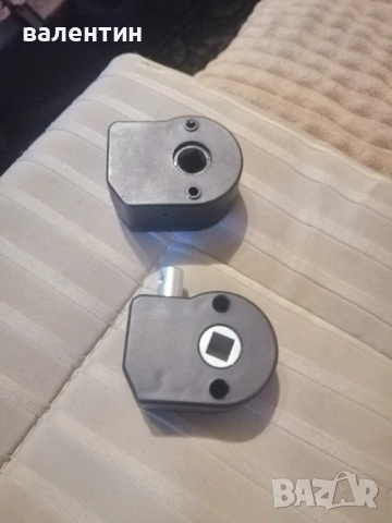 Редуктор, повдига за тента или сенник