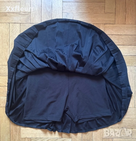 Nike Тенис пола-панталон, снимка 2 - Поли - 51759070