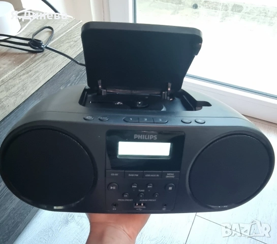 Радио-касетофон Philips , снимка 3 - Радиокасетофони, транзистори - 54221396