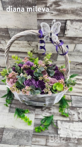 Кошница в лилаво с рози от пластичен сапун!!, снимка 13 - Декорация за дома - 53653950