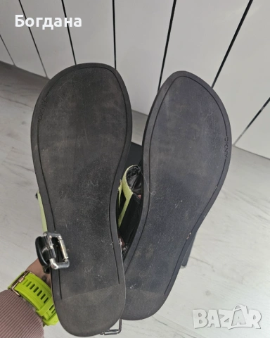 Сандали DKNY Amber, снимка 5 - Сандали - 53981663