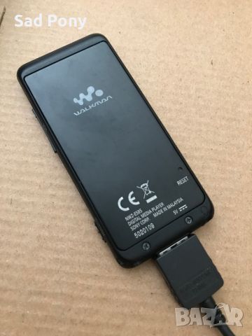 Sony Walkman NWZ-E585 16GB MP3/4 плеър, снимка 2 - MP3 и MP4 плеъри - 46388246