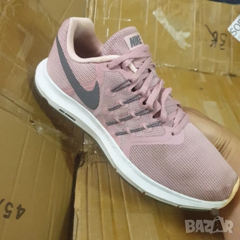 маратонки  Nike RUN SWIFT  номер 41