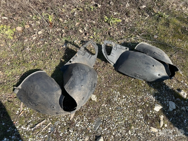 подкалници VW Touran ляв подкалник десен