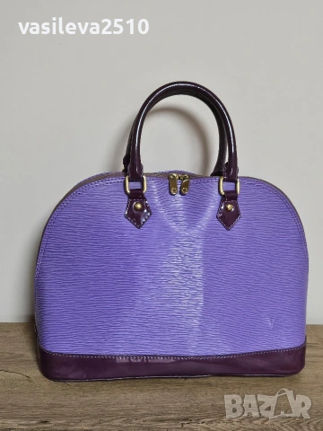 Louis Vuitton дамска винтидж лилава чанта , снимка 4 - Чанти - 53891161