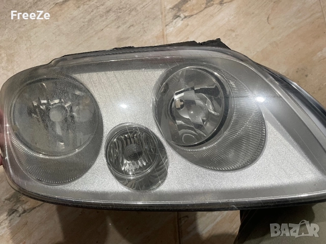 Фар за VW Caddy