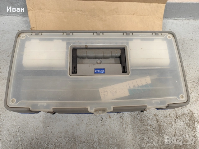 Комплект на мултишлайф DREMEL 300 с куфар и аксесоари, снимка 5 - Куфари с инструменти - 53750040
