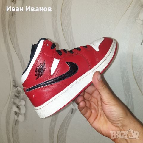  Air Jordan 1 Retro Mid 'Gym Red White' номер 37-37,5 оригинални маратонки , снимка 10 - Маратонки - 46368798