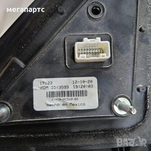 Дясно огледало Тойота Тундра, Toyota SEQUOIA , снимка 3 - Части - 53485813