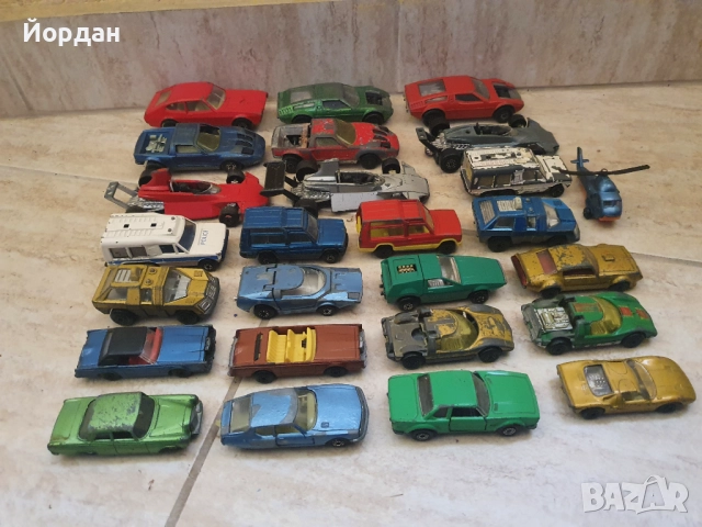 Български колички на мачбокс, снимка 2 - Колекции - 52329133