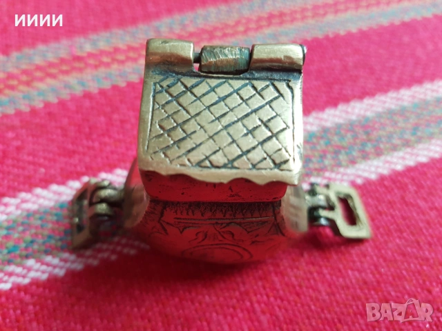 Фишеклък кутийка за евзи 5