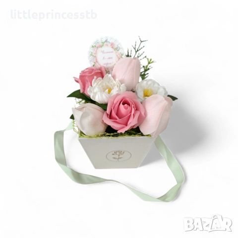 Аранжировки за 8-ми март със сапунени цветя , снимка 9 - Изкуствени цветя - 53721840