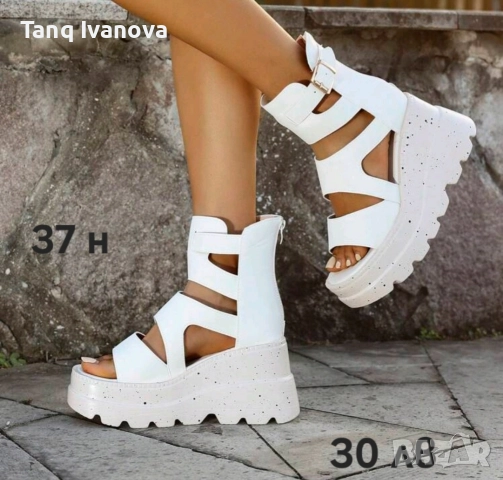 Дамски фешън кожени сандали