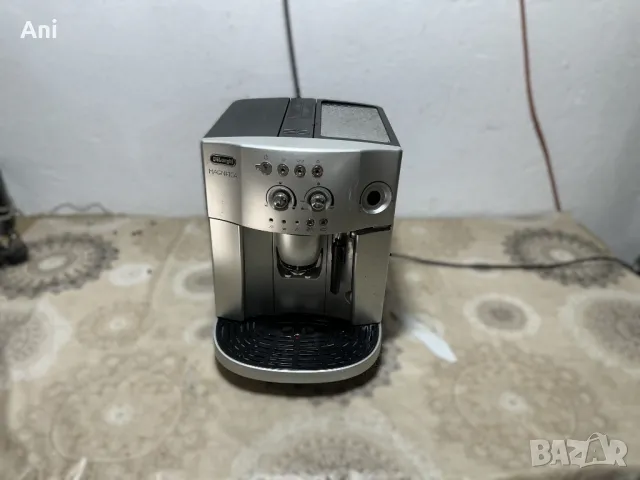 Кафемашина - Delonghi Magnifica, снимка 5 - Кафемашини - 46988608