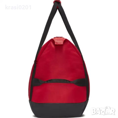 Оригинален сак на NIKE SPORTS BAG! 44x29x36 см Капацитет: 42 л, снимка 3 - Сакове - 46365714