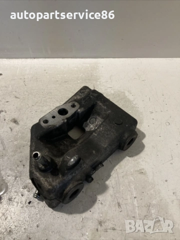 Стойка/скоба за Subaru Outback 2.0 Дизел (2010) 