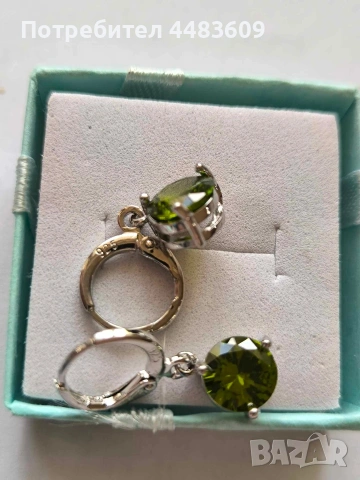 Сребърни обеци със зелен цирконии