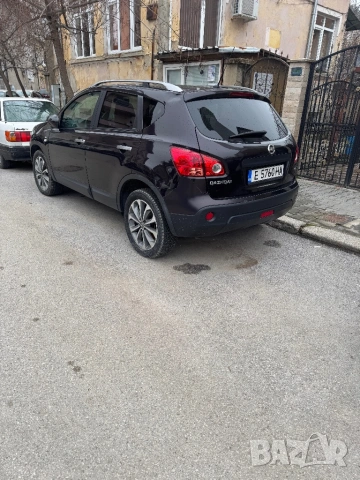 Нисан Кашкай, снимка 4 - Автомобили и джипове - 52938386