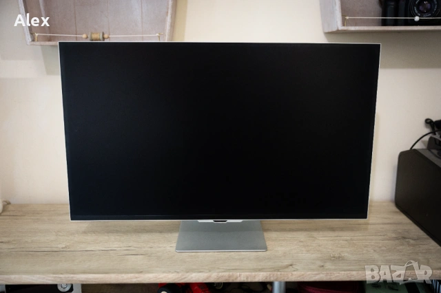 Samsung 5k 27" професионален смарт монитор.