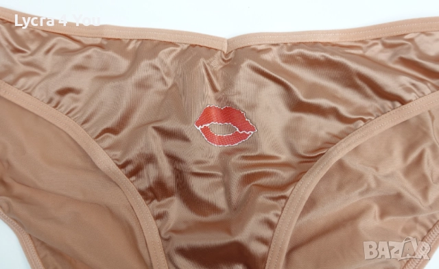 Лъскави бикини в цвят на старо злато и апликация 'целувка' отпред, снимка 2 - Бельо - 52958346