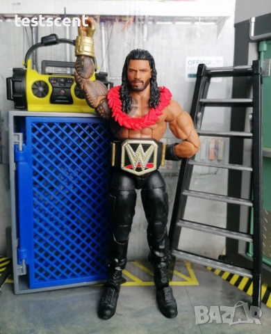 WWE фигурки на Roman Reigns Роман Рейнс elite Basic OTC Tribal Chief Bloodline, снимка 4 - Фигурки - 53408401