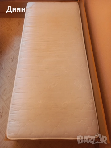 Единично легло с матрак 