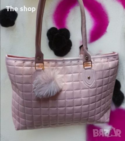 Дамска чанта с пухче (001) - 5 цвята, снимка 3 - Други - 45842368