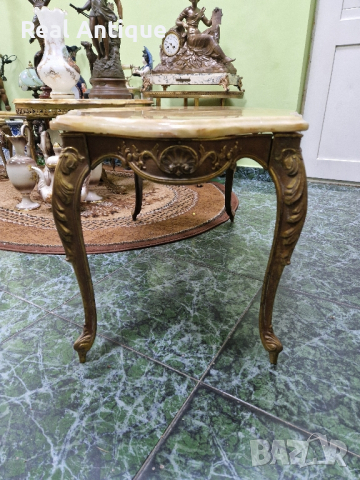 Уникална антикварна френска бронзова маса с плот от оникс , снимка 2 - Антикварни и старинни предмети - 44967576