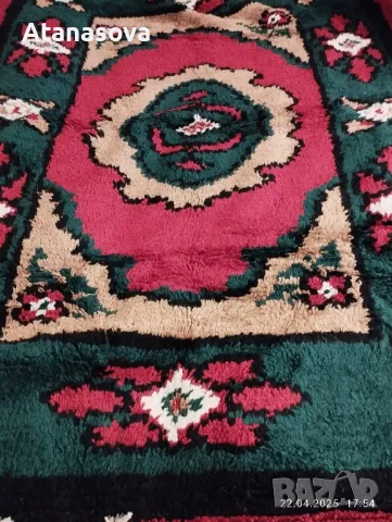 Продавам каракачански китеник за под