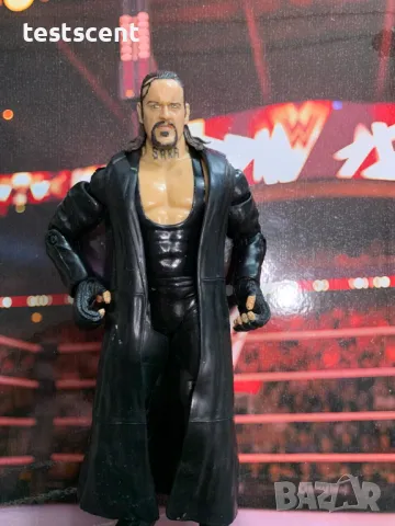 Екшън фигура WWE The Undertaker Гробаря Jakks Pacific играчка action figure + coat, снимка 10 - Колекции - 49512555