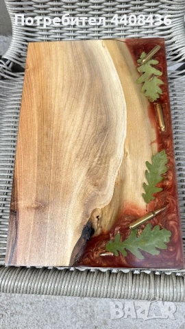 Дъска за рязане от епоксидна смола и орех направена като ловна сцена, снимка 1