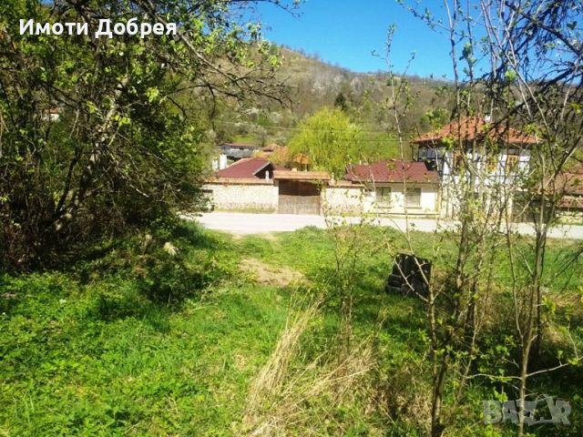 Парцел за строителство в курортно селище Шипково - Община Троян, снимка 1 - Парцели - 45367116