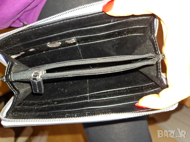 Оригинално портмоне Calvin Klein , снимка 4 - Портфейли, портмонета - 53306524