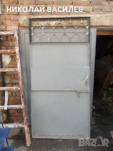 Метална       врата   /     90  см  .     /   2   м     .