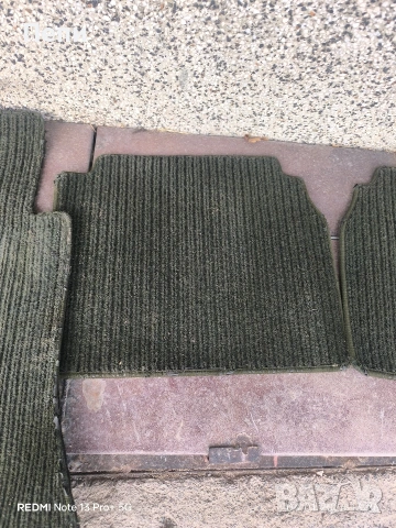 Оригинални зелени стелки за Мерцедес 124, снимка 5 - Аксесоари и консумативи - 53102857