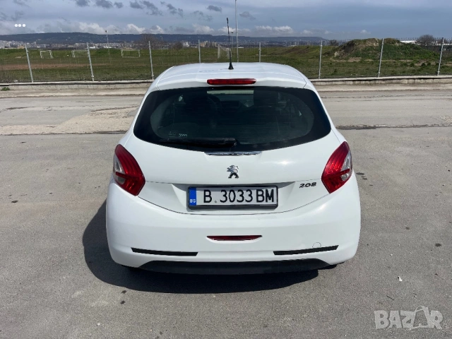 Peugeot 208  1.4 HDi  2013г., снимка 5 - Автомобили и джипове - 54009123