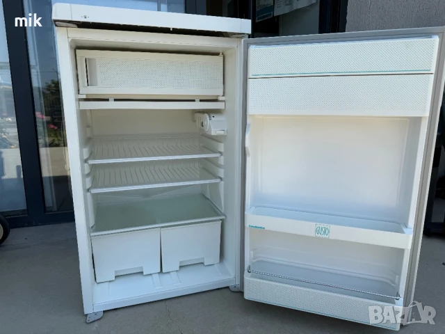 Малък хладилник с камера , снимка 2 - Хладилници - 50806907