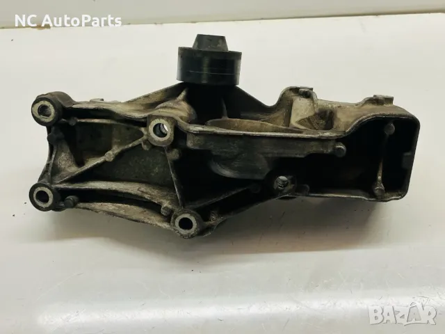 Стойка за алтернатор за Renault Рено Мастер Опел Мовано Нисан Интерстар 2.3 дизел 117103943R 2017, снимка 2 - Части - 50390694