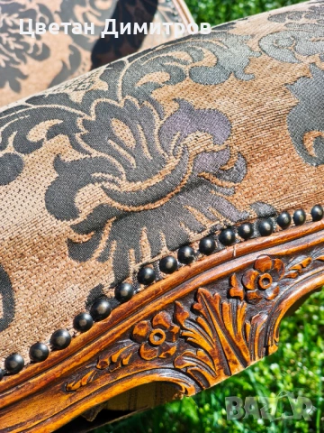 Антикварен резбован фотьойл в стил Луи XV - 19 век, снимка 15 - Дивани и мека мебел - 54135472